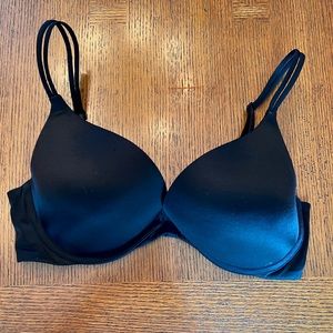 Victoria’s Secret Very Sexy Black Push Up Bra | 34D